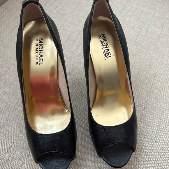 Michael Kors Black Peep Toe Heels size 7 1/2 - Picture 2 of 8